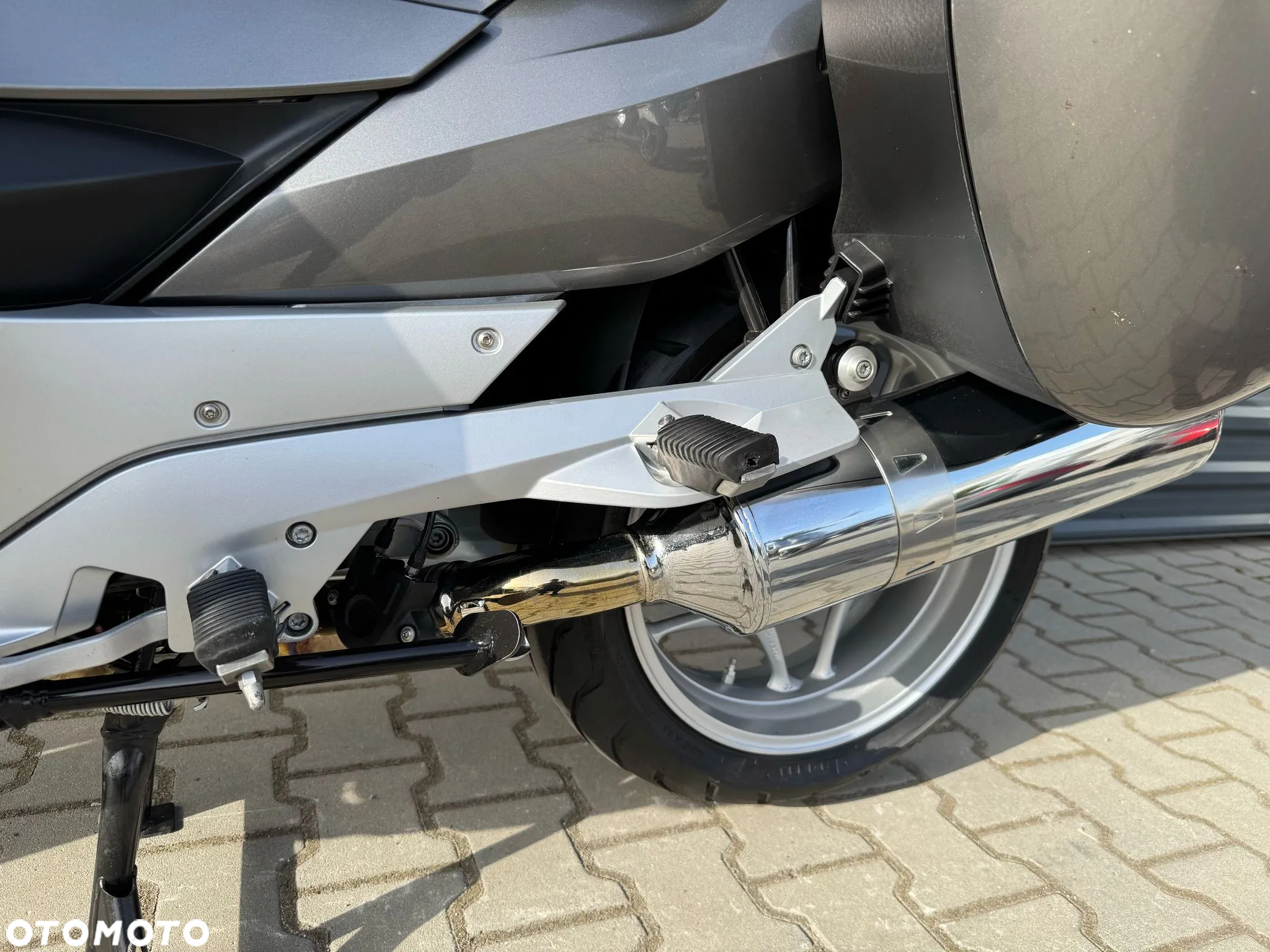 BMW R - 16