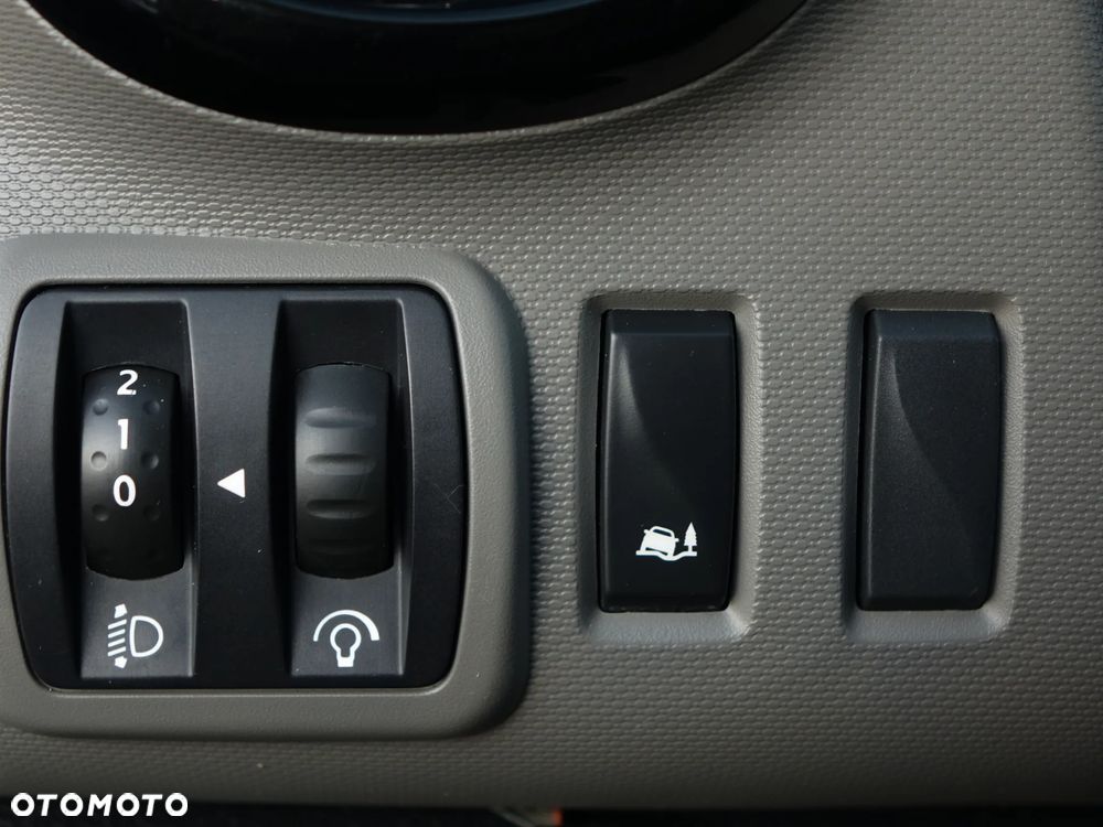 Renault Trafic 6-osobowy LONG brygadówka L2H1 - 23