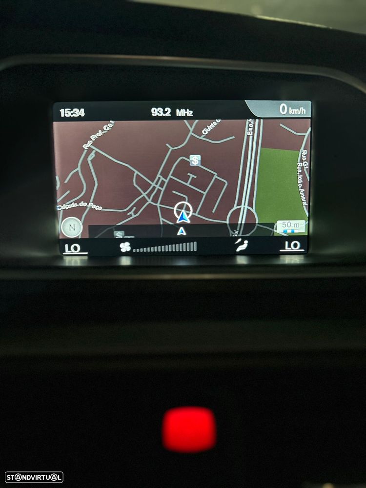 Volvo V40 D2 Powershift - 12