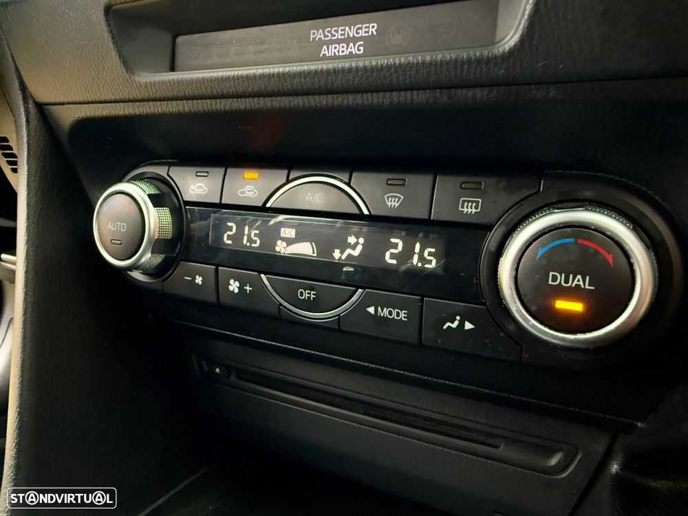 Mazda 3 1.5 Sky-D Excellence Navi - 26