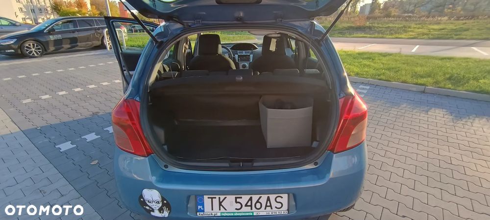 Toyota Yaris ver-1-4-d--4d - 23