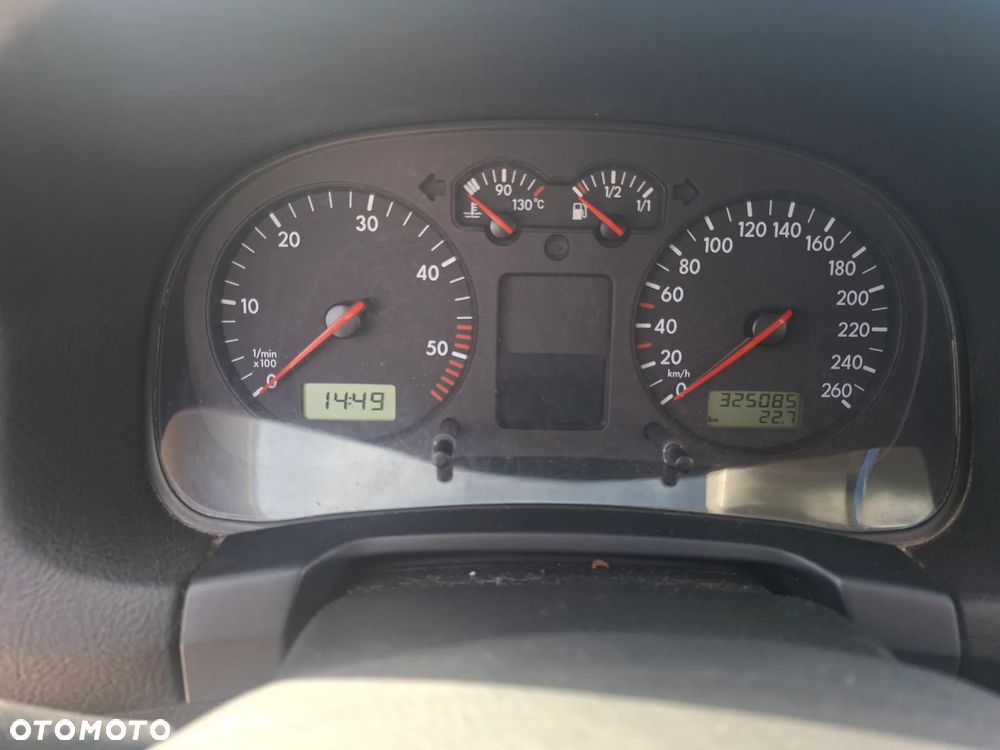 Volkswagen Golf 1.9 TDI Comfortline - 11