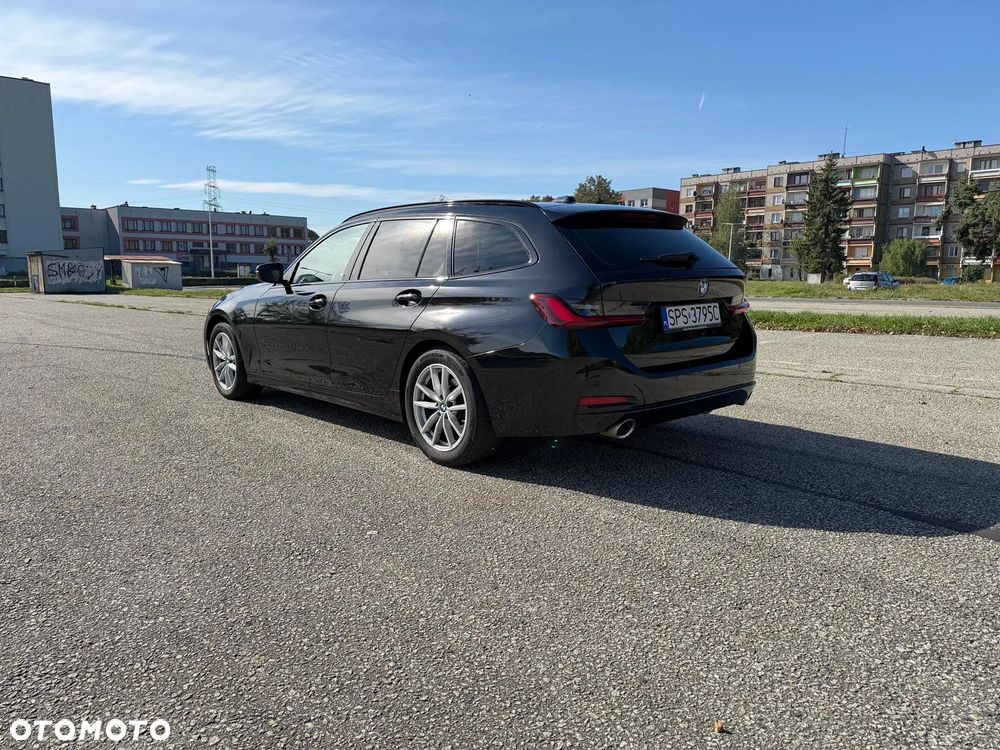 BMW Seria 3 320d Touring xDrive - 6