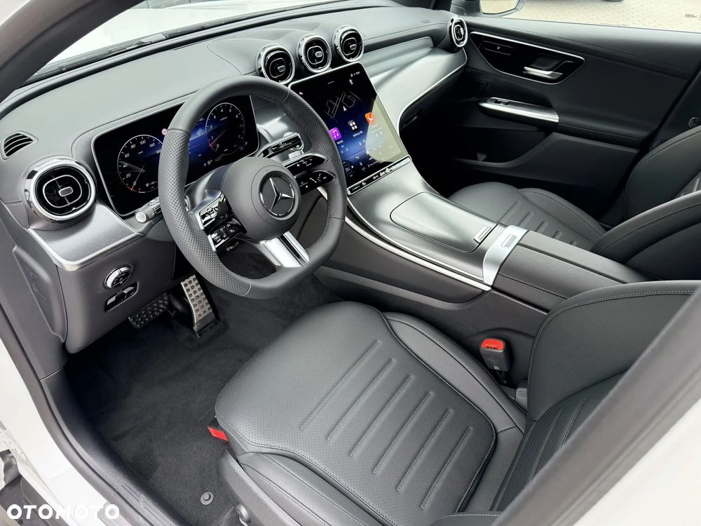 Mercedes-Benz GLC - 22