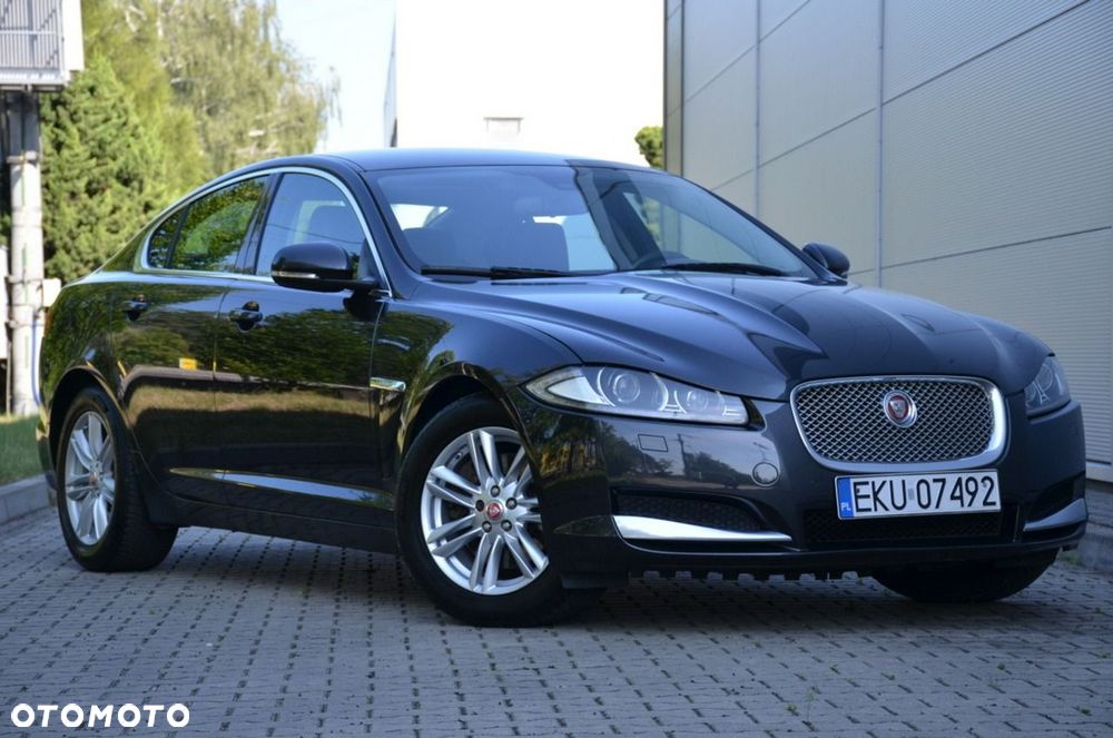 Jaguar XF - 14