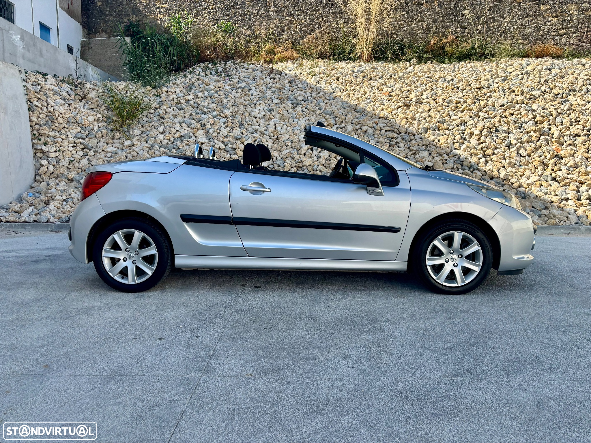 Peugeot 207 CC 1.6 HDi FAP Sport - 12