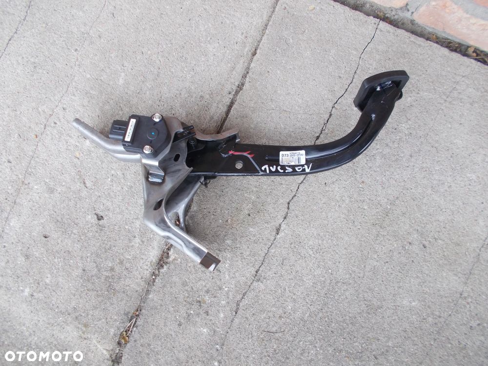 Hyundai Tucson III lift 15-20r  32800-D7305 pedał hamulca czujnik