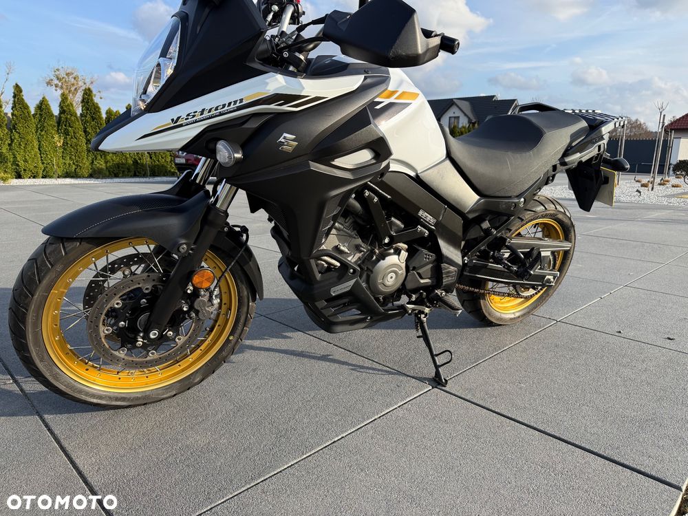 Suzuki V-STROM - 9