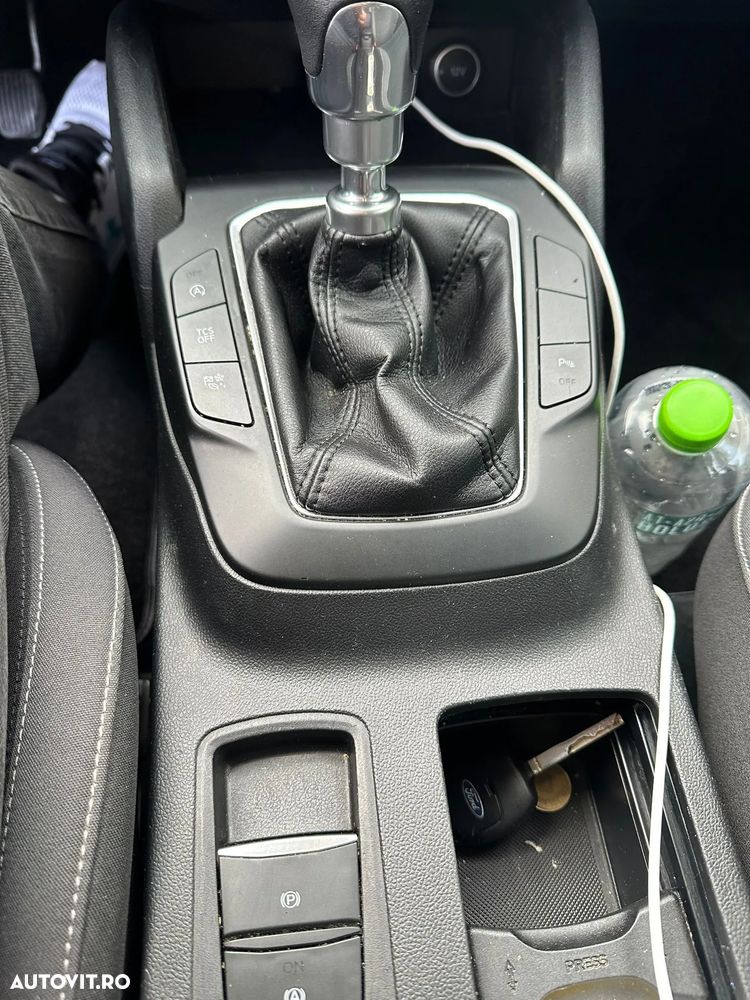 Ford Focus 1.0 EcoBoost 6MT MHEV Titanium X - 15