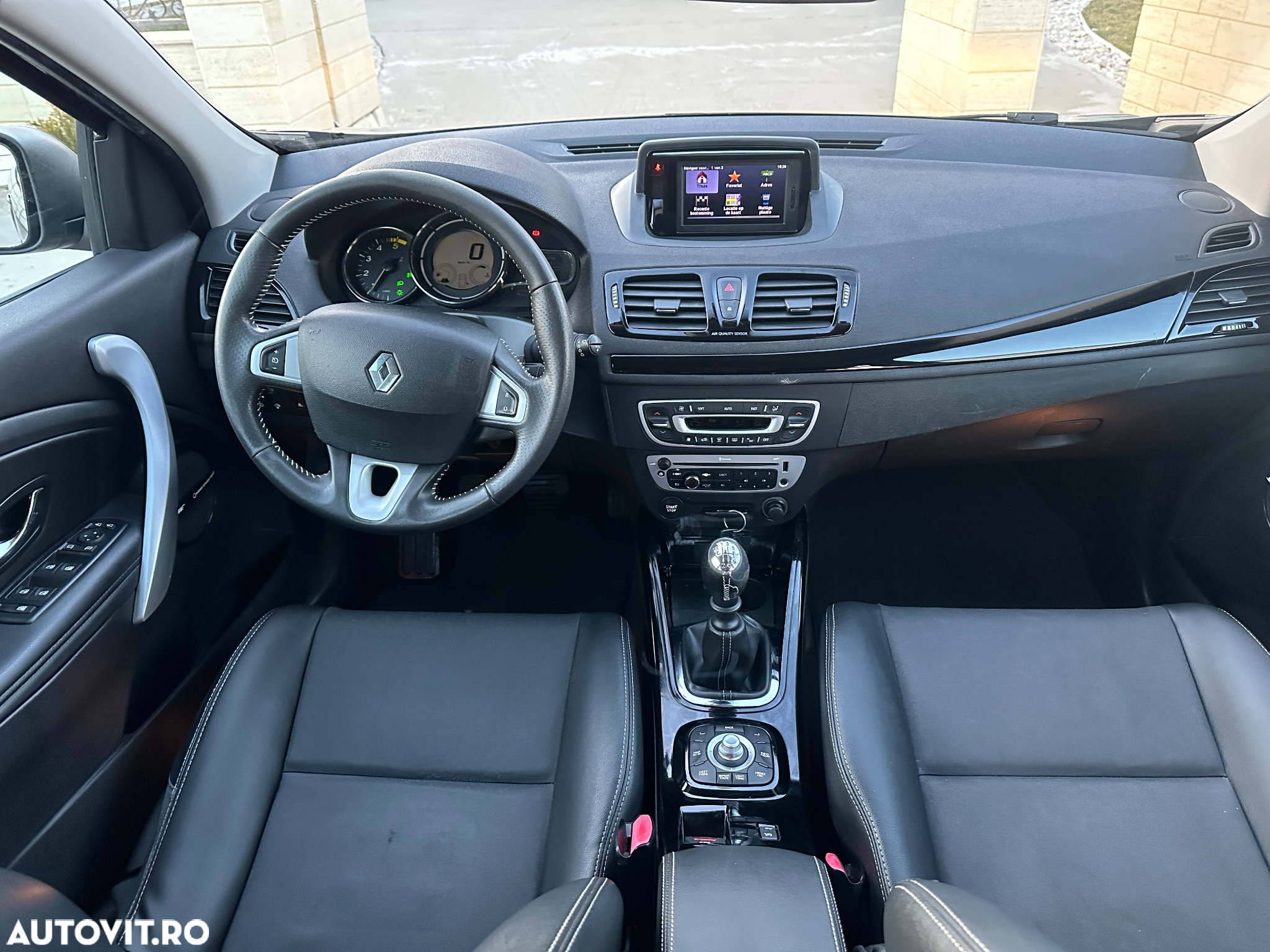 Renault Megane ENERGY dCi 110 Start & Stop Bose Edition - 5
