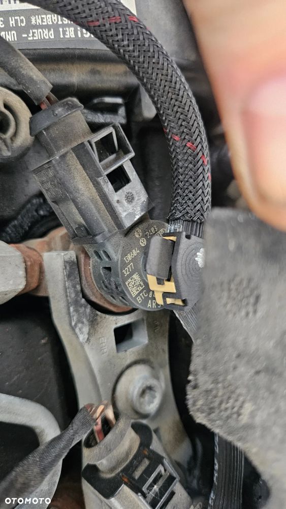 Volkswagen Golf 1.6 TDI DPF BlueMotion - 21