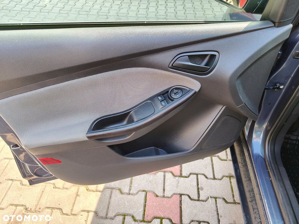 Ford Focus 1.6 Gold X (Trend) - 11