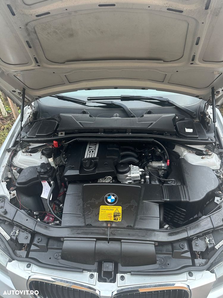 BMW Seria 3 318i Edition Sport - 14