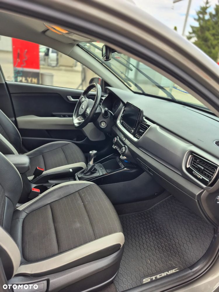 Kia Stonic 1.0 T-GDI L - 6