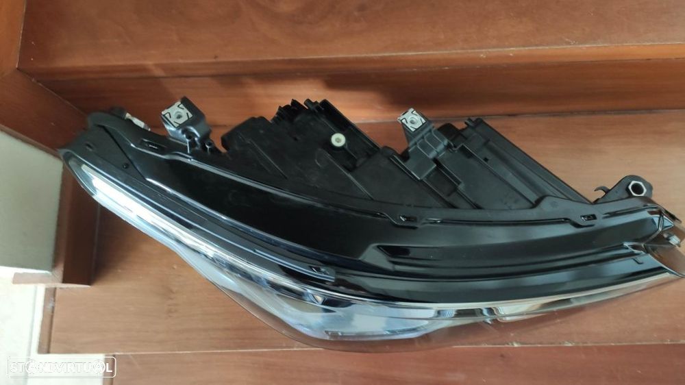 farol direito full Led Golf 8 - 5