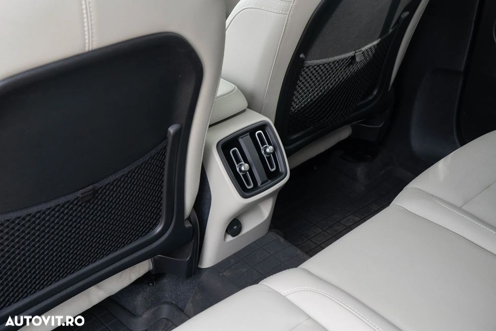 Volvo XC 40 B3 AT FWD MHEV Core - 15