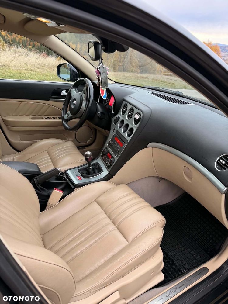 Alfa Romeo 159 2.0JTDM Distinctive - 11