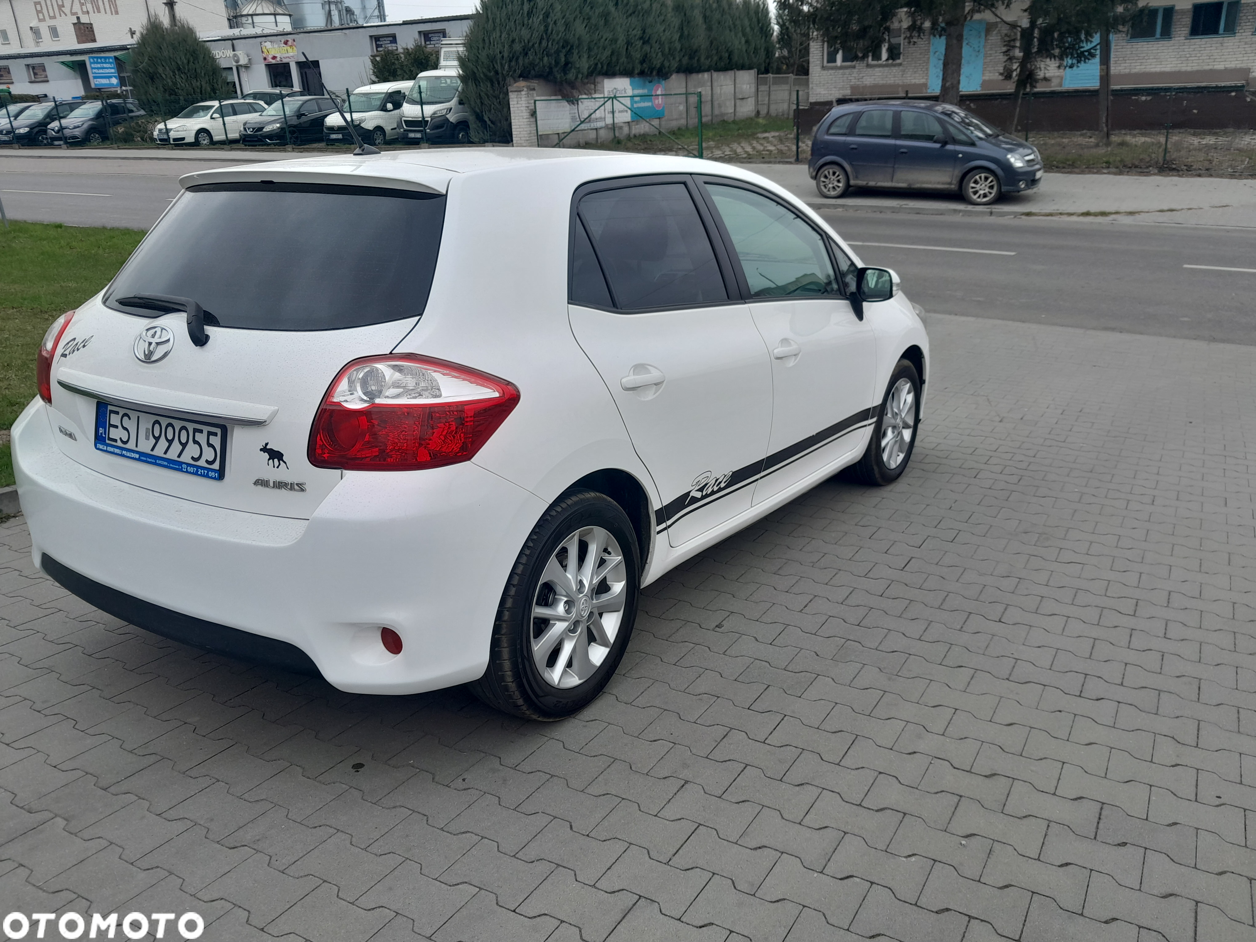 Toyota Auris 1.6 Edition - 2
