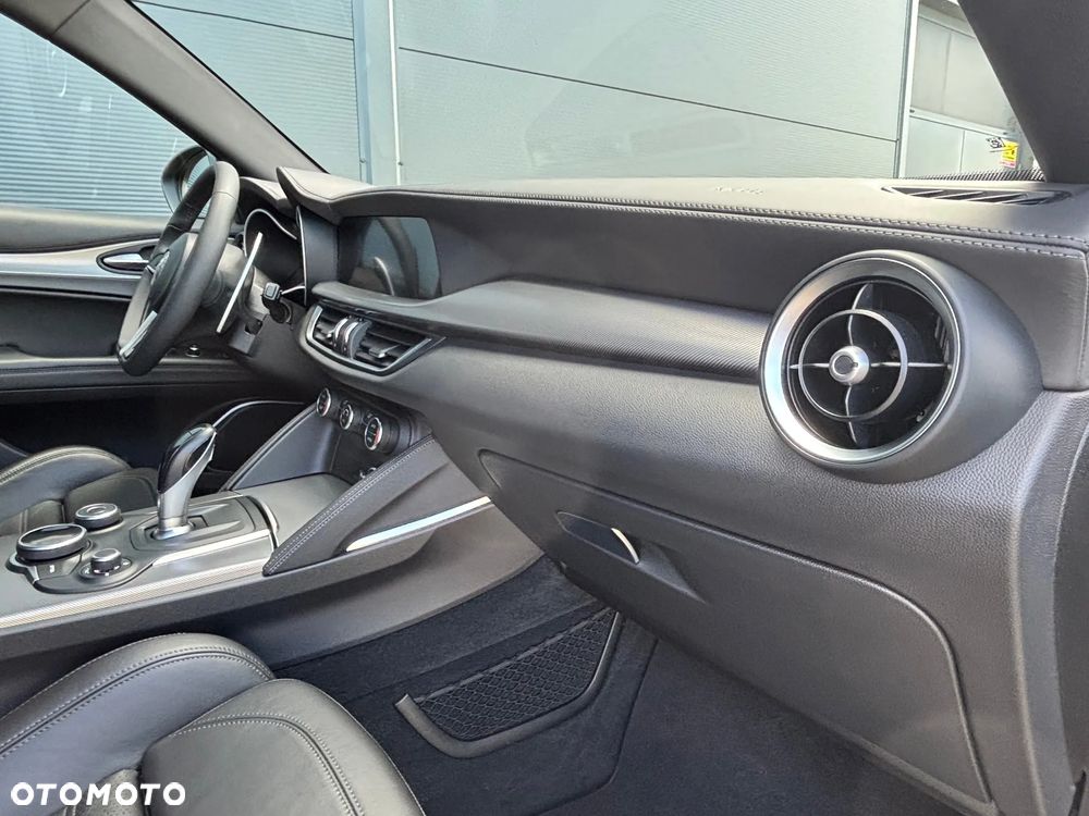 Alfa Romeo Stelvio 2.2 JTDM Executive Q4 - 20