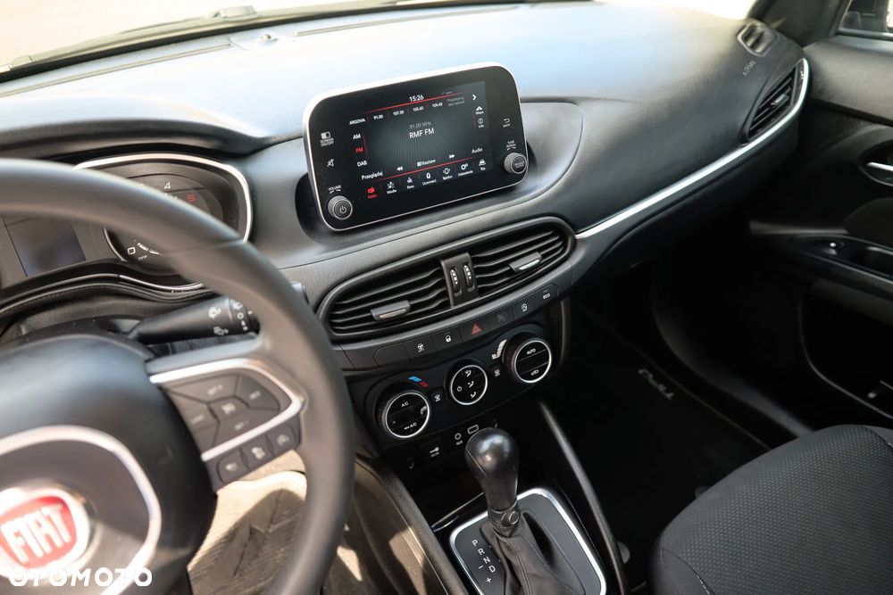 Fiat Tipo 1.6 MultiJet 16v Lounge DDCT - 10