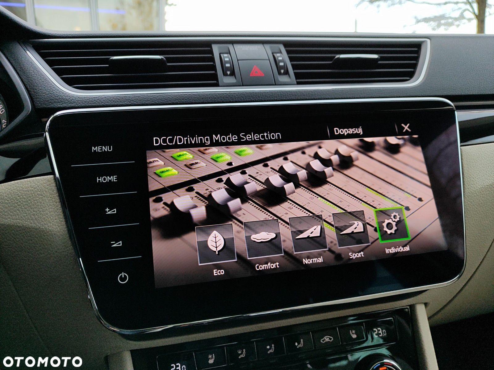 Skoda Superb 2.0 TSI 4x4 L&K DSG - 32