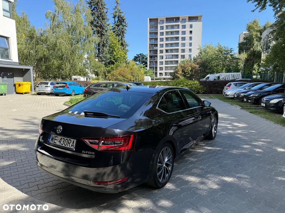 Skoda Superb 2.0 TSI L&K DSG - 4