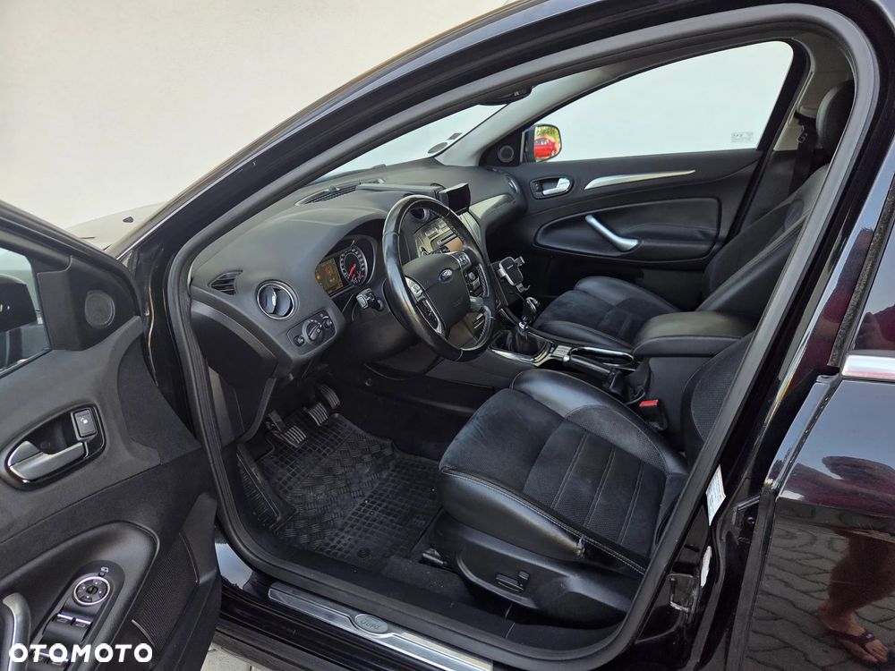 Ford Mondeo - 8