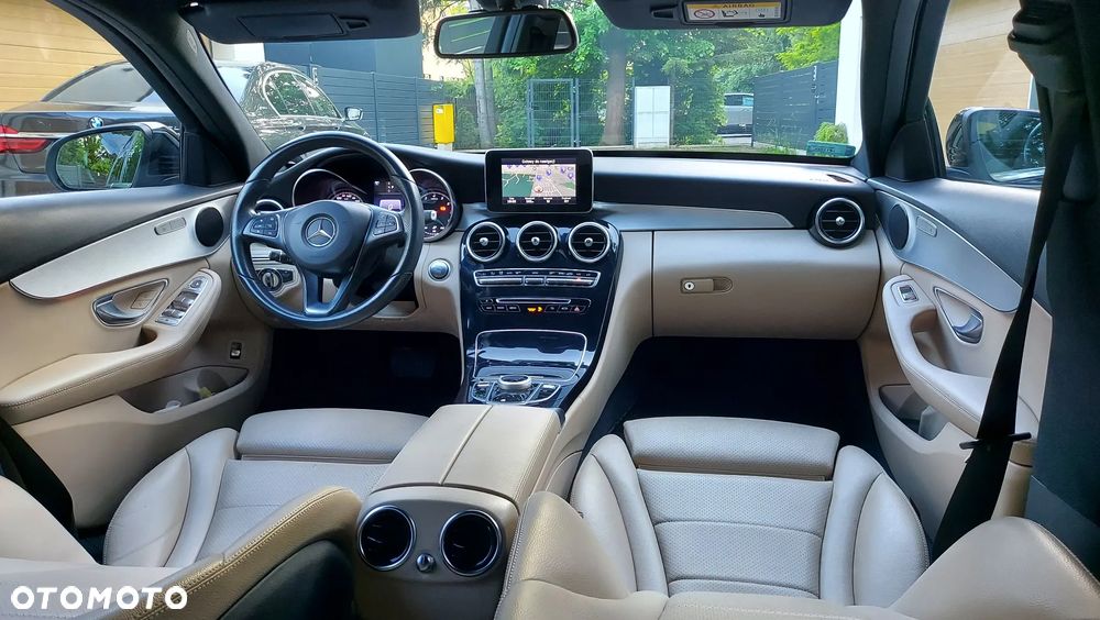 Mercedes-Benz Klasa C 200 4-Matic 9G-TRONIC - 11