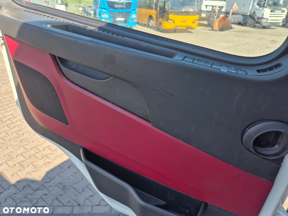 Volvo FM 340 4X2 / CHŁODNIA IZOTERMA / CARRIER VECTOR i350 / WINDA 2500KG / BEZWYPADKOWY / 1 WŁ / EURO 6 / AUTOMAT / IDEALNY / 9000KG ŁADOWNOŚĆ / WEBASTO - 25