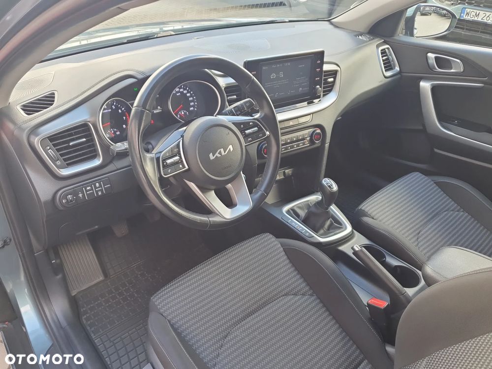 Kia XCeed 1.5 T-GDI M - 10