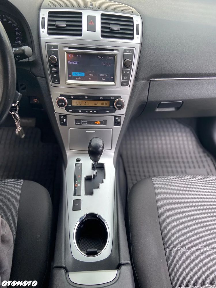 Toyota Avensis Touring Sports 1.8 Multidrive S Comfort - 23