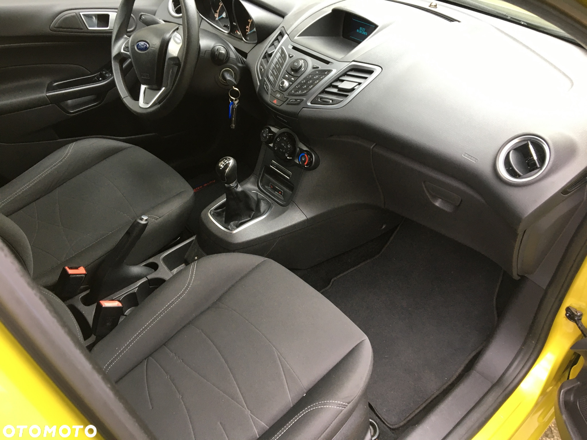Ford Fiesta - 12