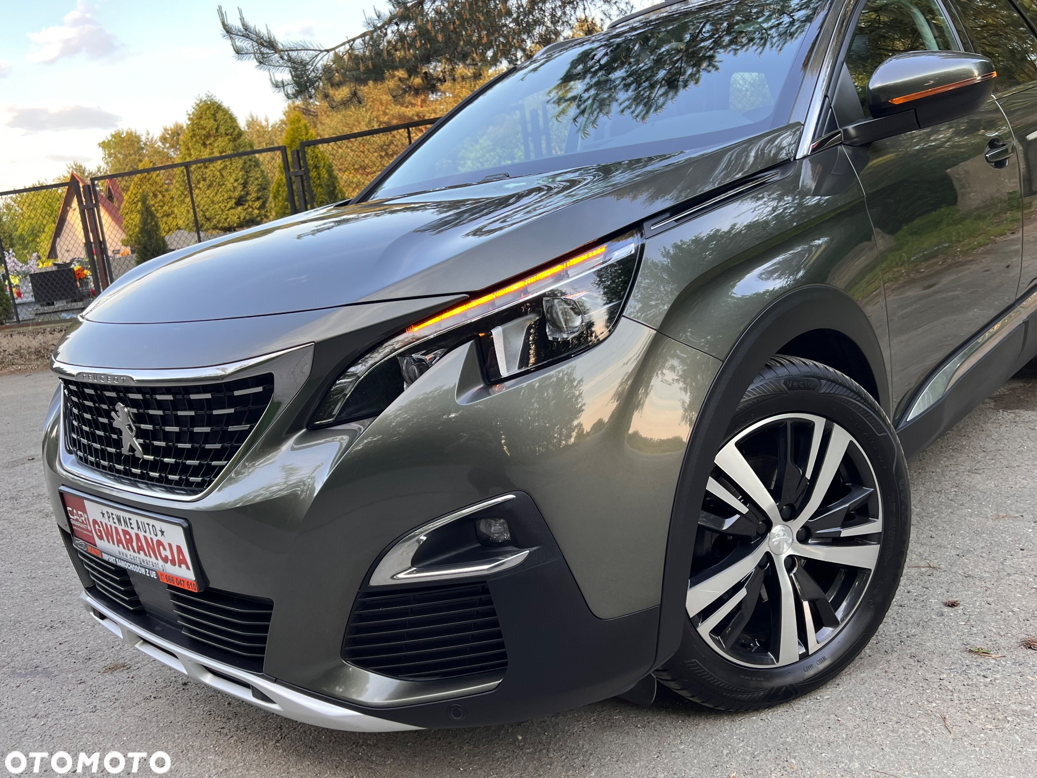 Peugeot 5008 1.5 BlueHDi Allure S&S - 3