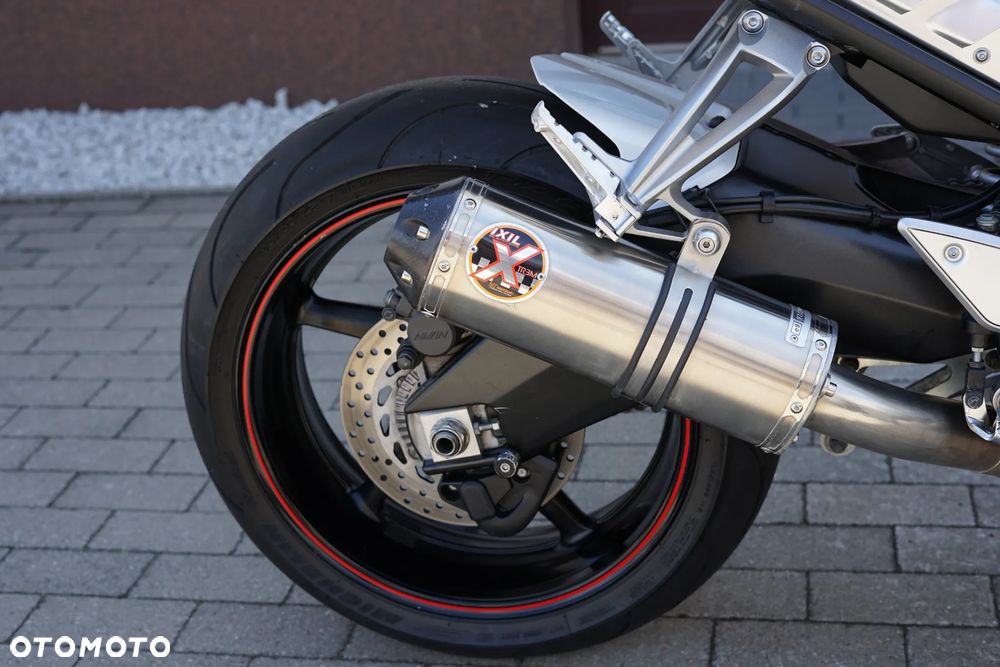 Yamaha FZ - 9