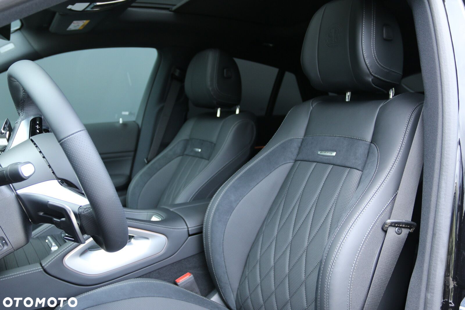 Mercedes-Benz GLE - 28