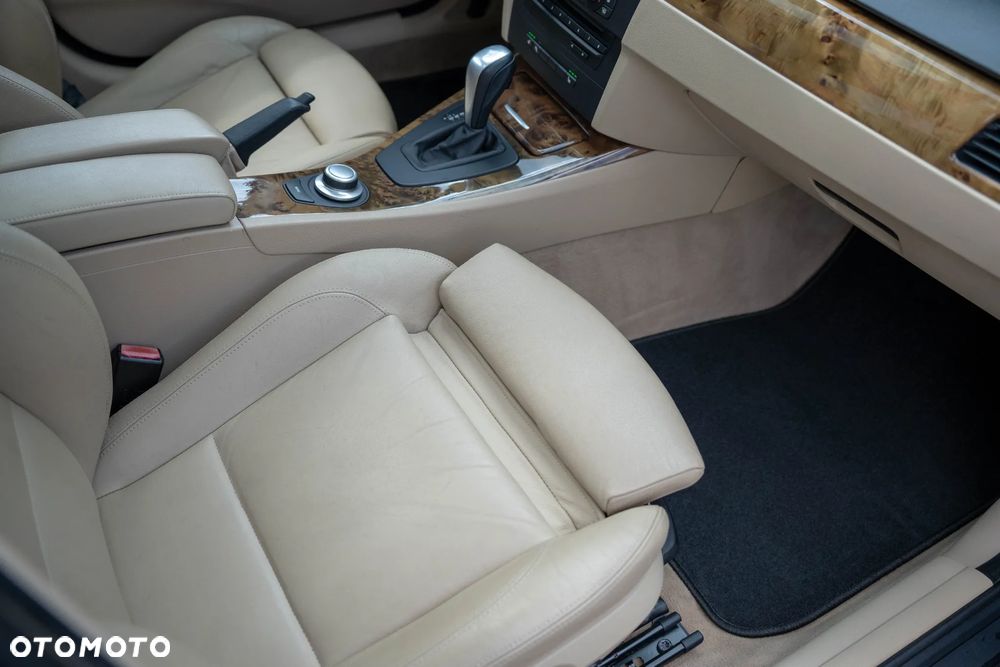 BMW Seria 3 - 24