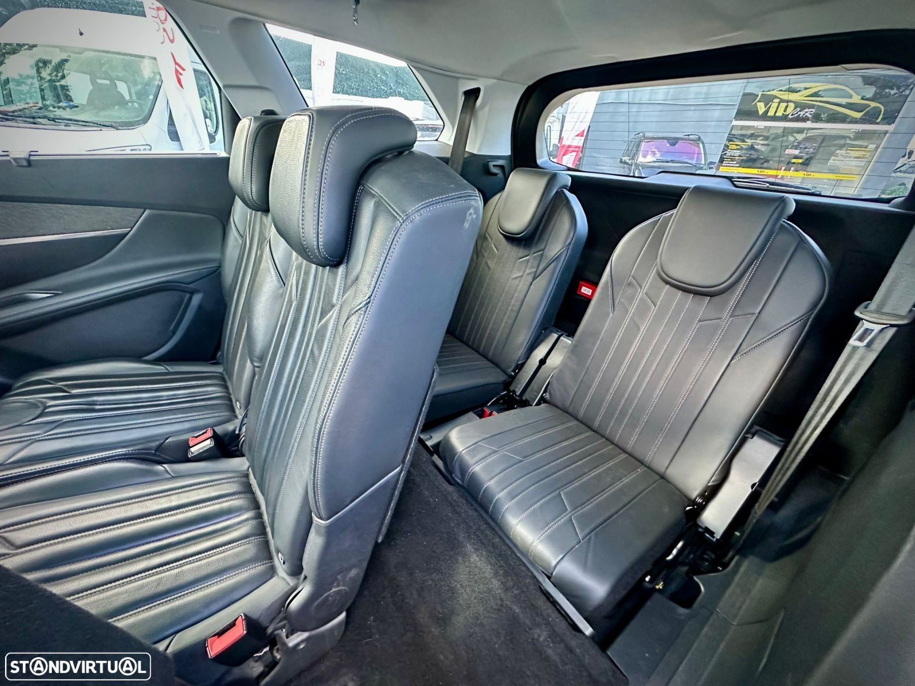 Peugeot 5008 1.5 BlueHDi Allure Pack EAT8 - 12