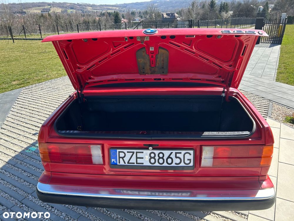 BMW Seria 3 325i - 13