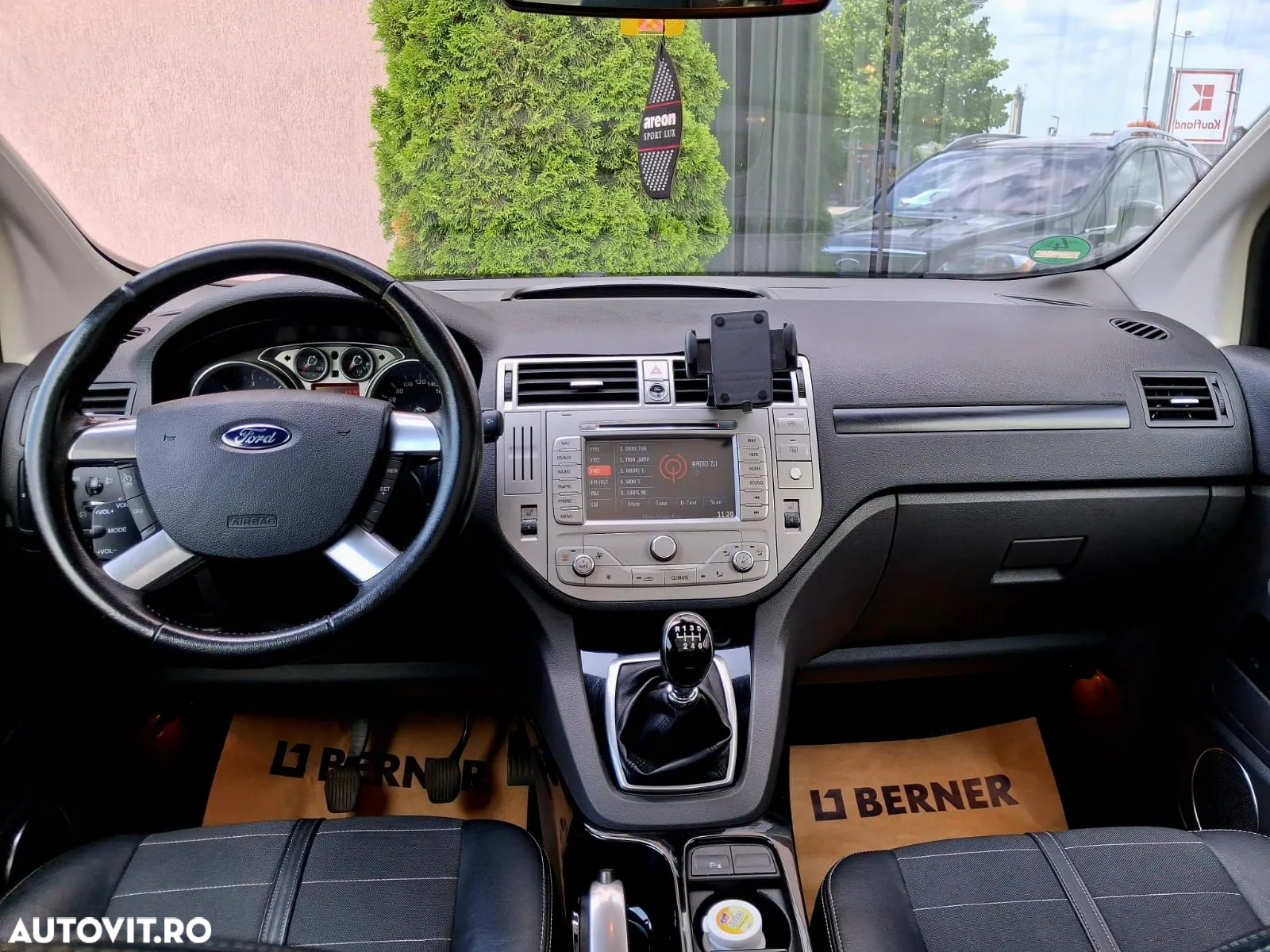 Ford Kuga 2.0 TDCi 4WD Titanium - 4
