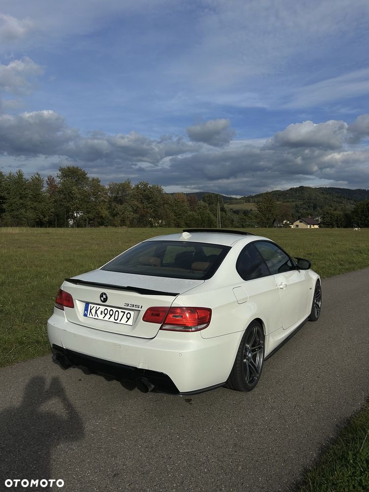 BMW Seria 3 2010 photo 5