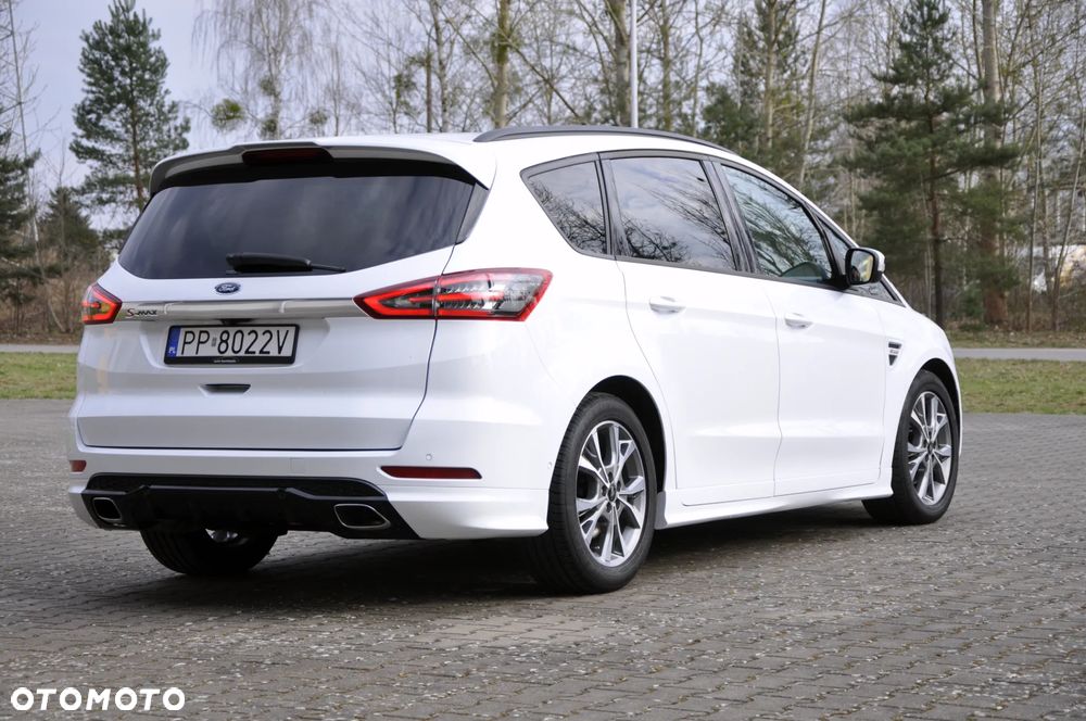 Ford S-Max 2.0 TDCi Titanium PowerShift - 13