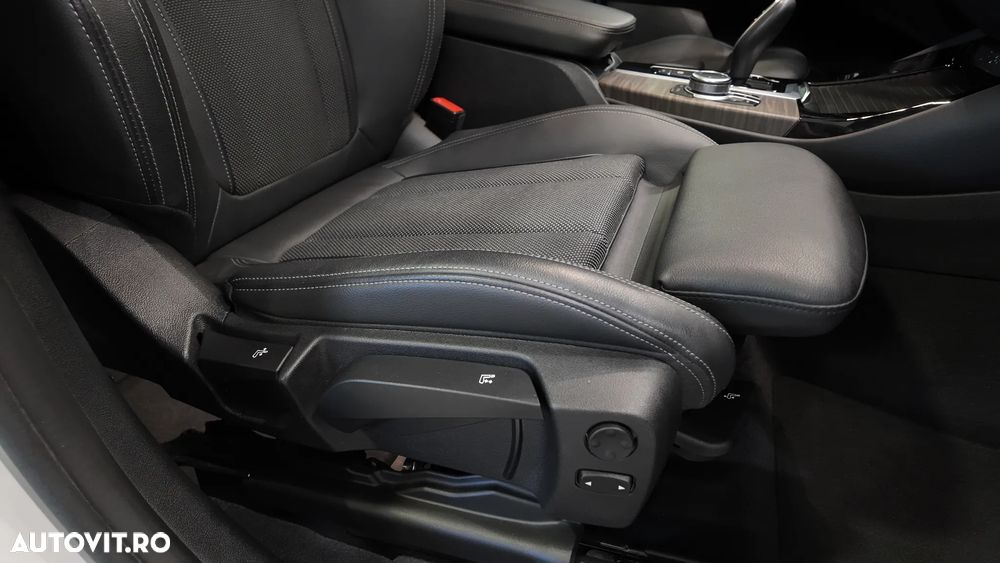 BMW X3 xDrive20i AT Advantage - 13