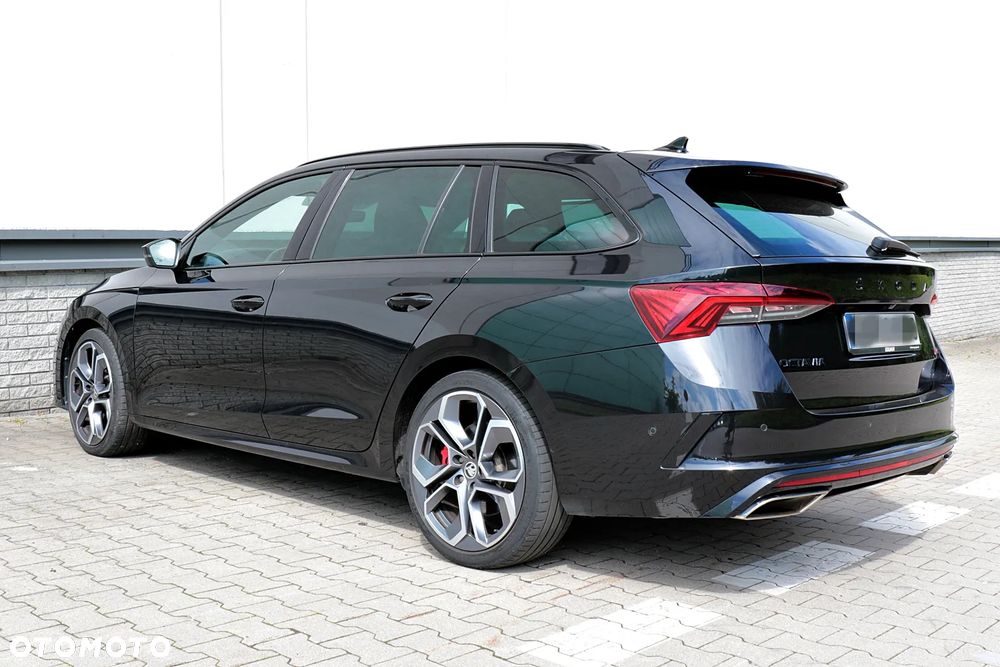Skoda Octavia 2.0 TSI DSG RS Plus - 16