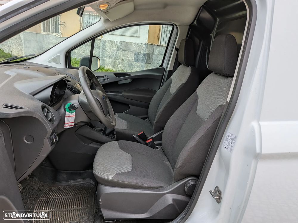 Ford Transit courier - 4