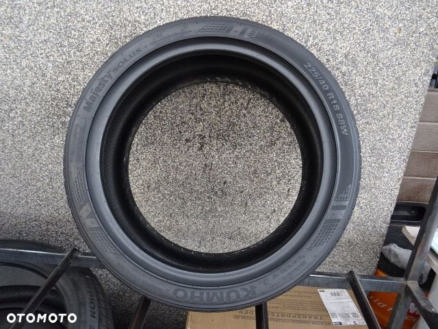 225/40/R18 88W Kumho Solus Majesty - 7