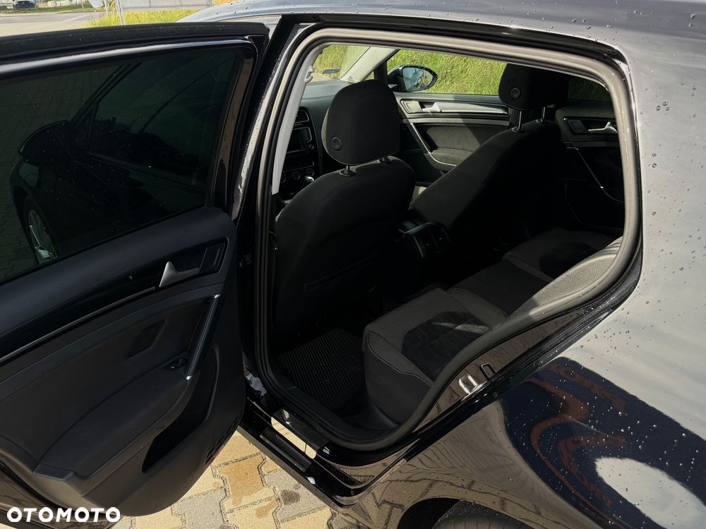 Volkswagen Golf 1.6 TDI BlueMotion Technology DSG Comfortline - 11