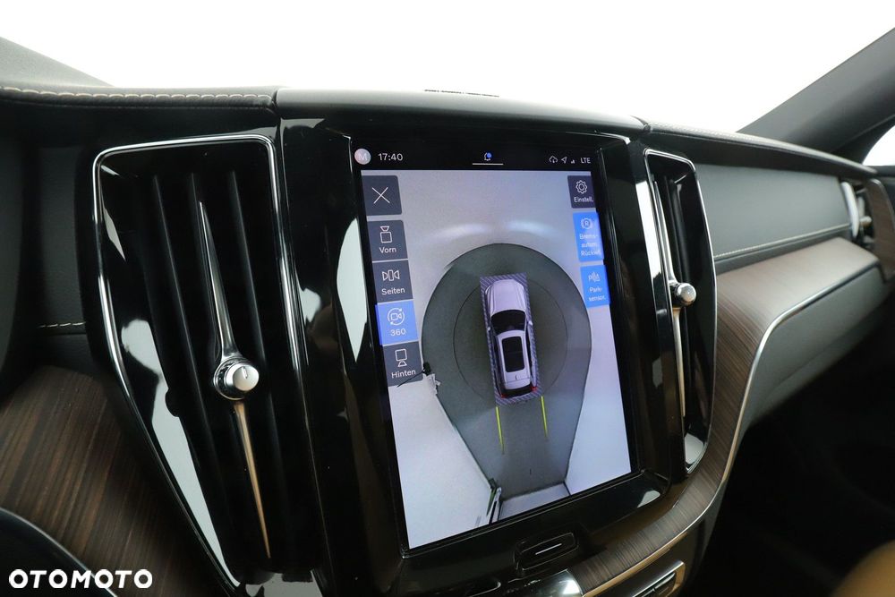 Volvo XC 60 - 13