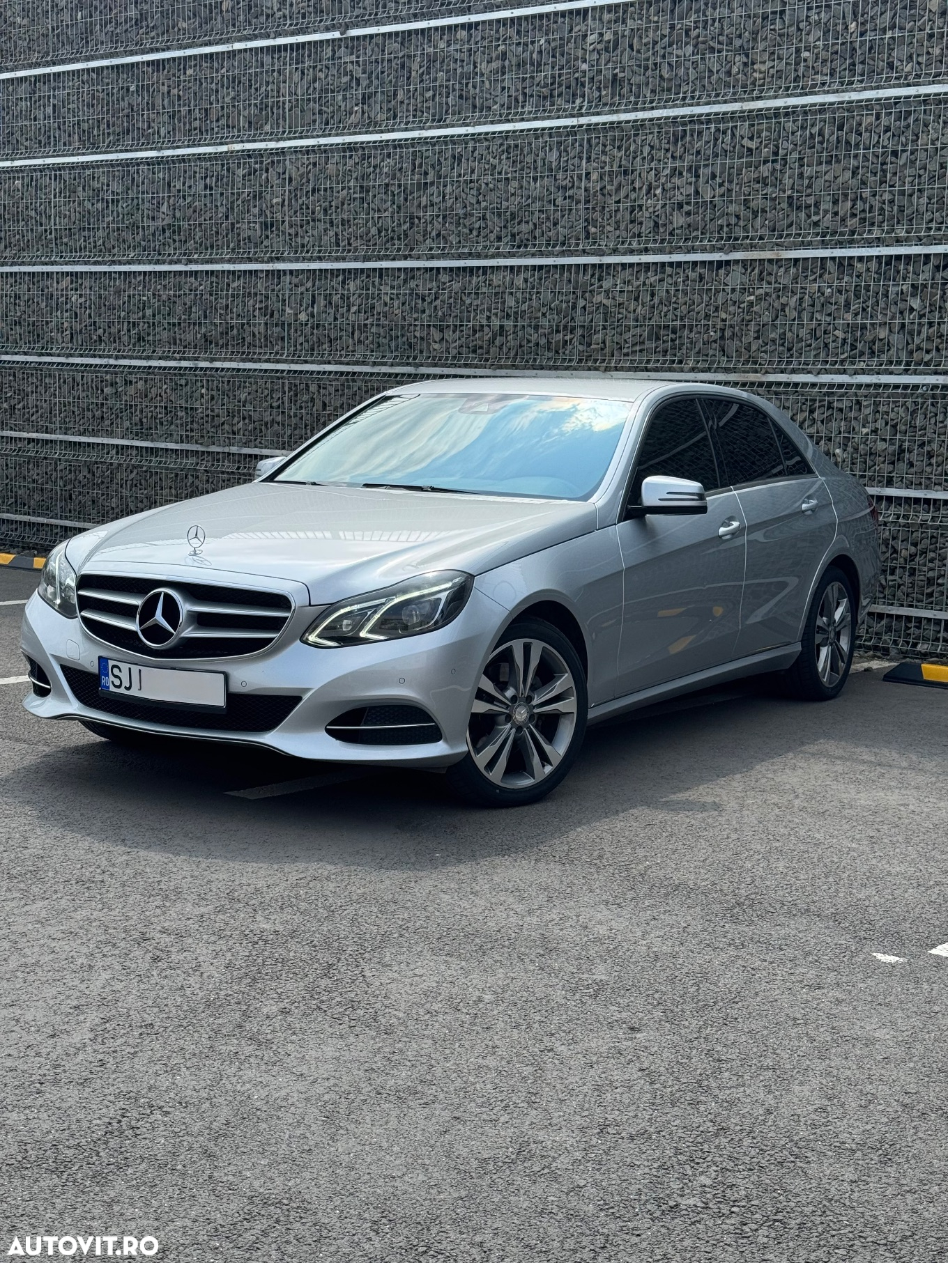 Mercedes-Benz E 300 T BlueTEC HYBRID 7G-TRONIC - 2