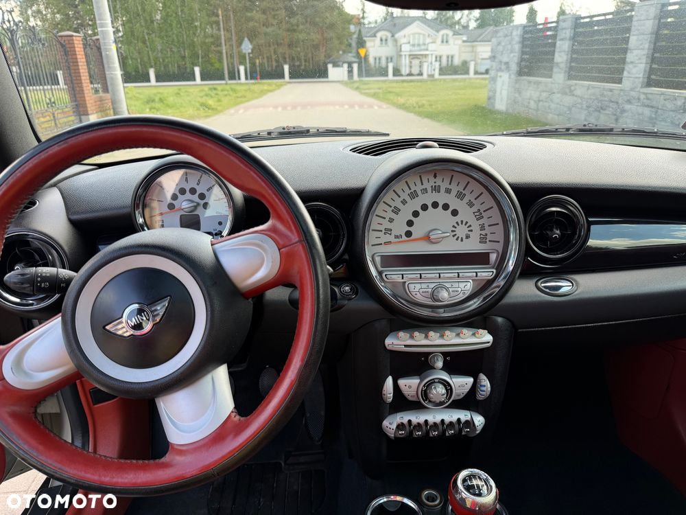 MINI Cooper 50 Mayfair - 7