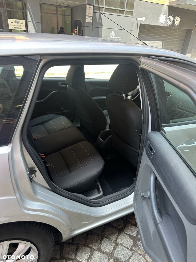 Ford Focus - 8